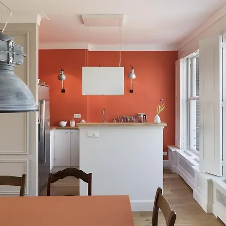 Grand Max Apartment Bed & Breakfast